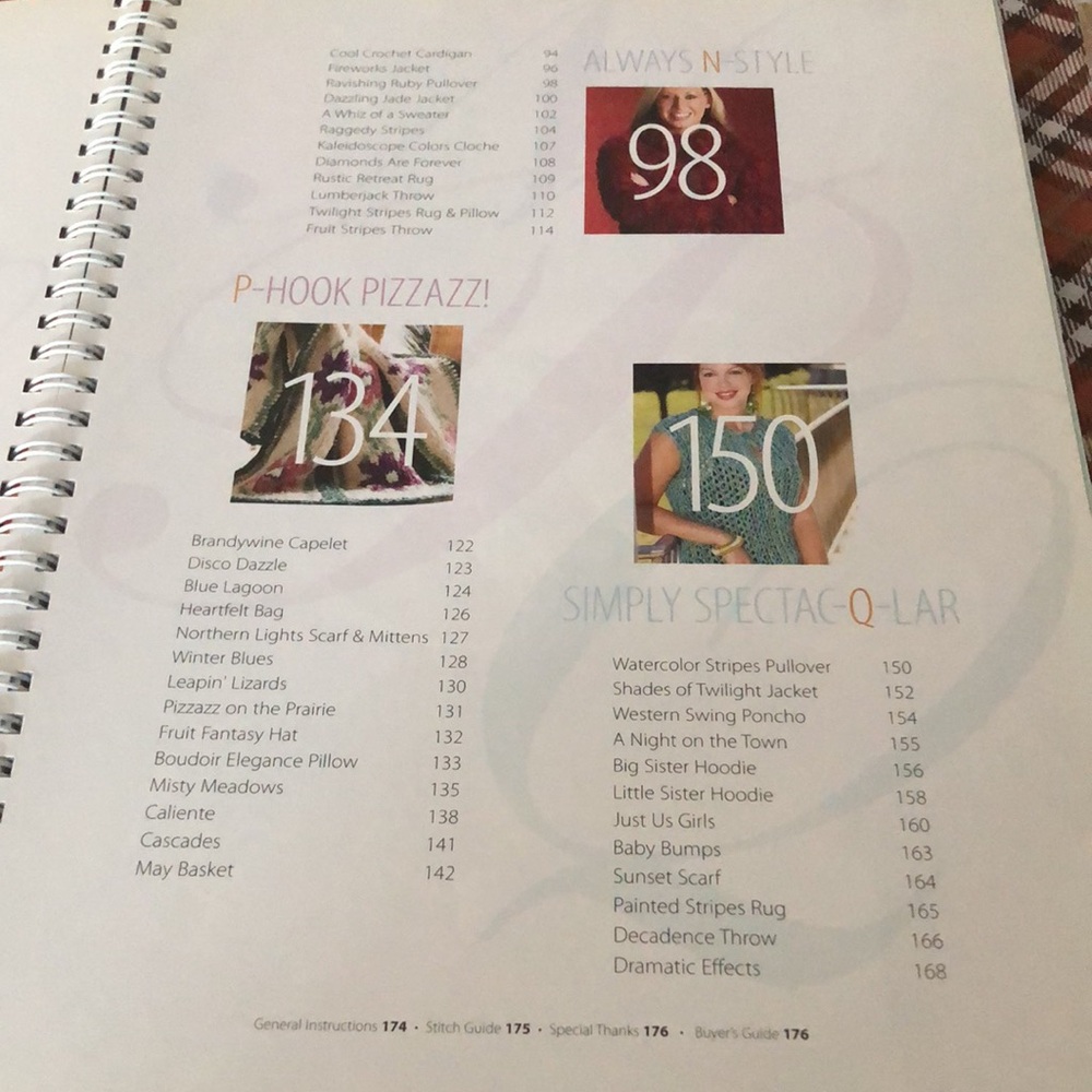 Big-Hook Crochet Book - Picture 5 of 10